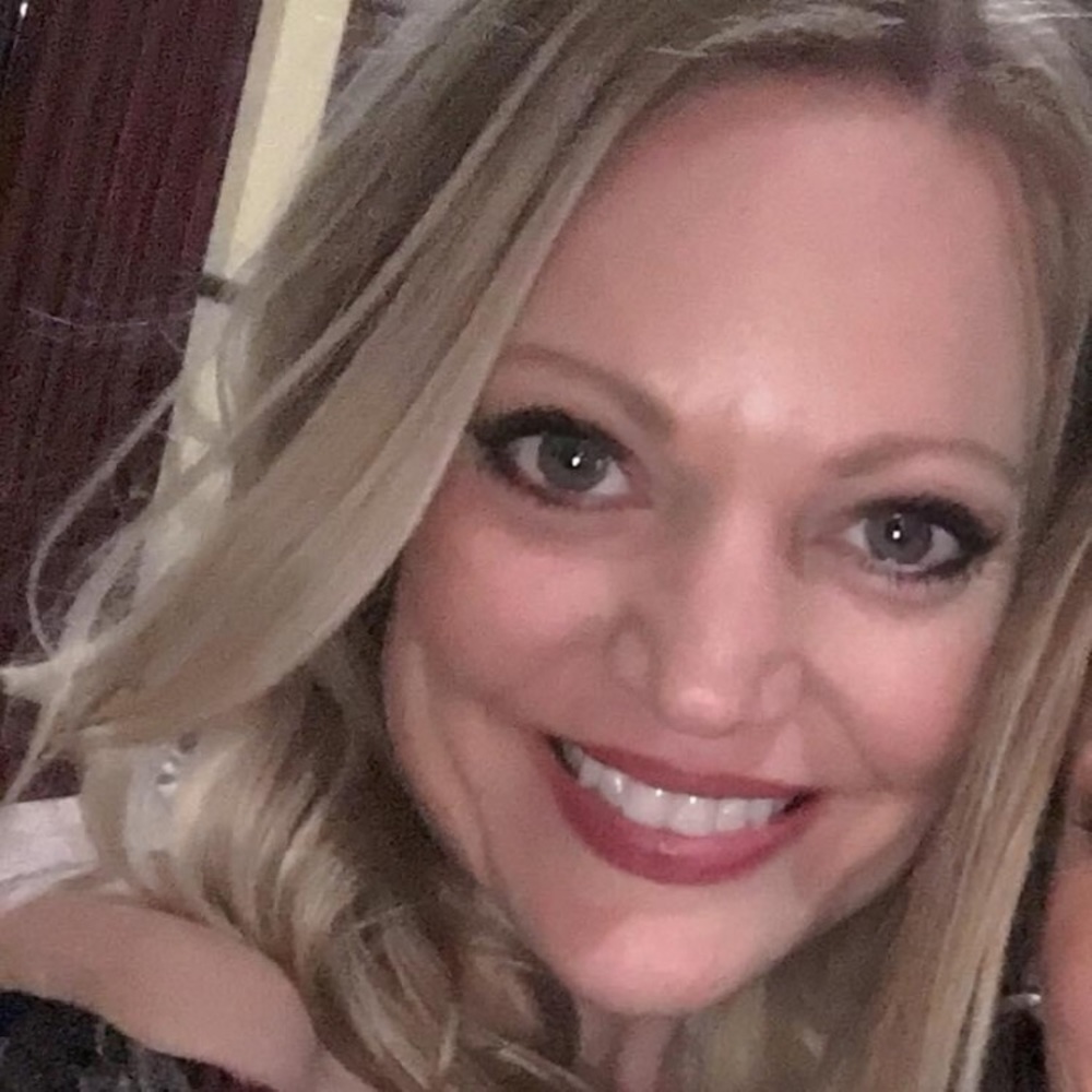 Meet your Posher, Holly